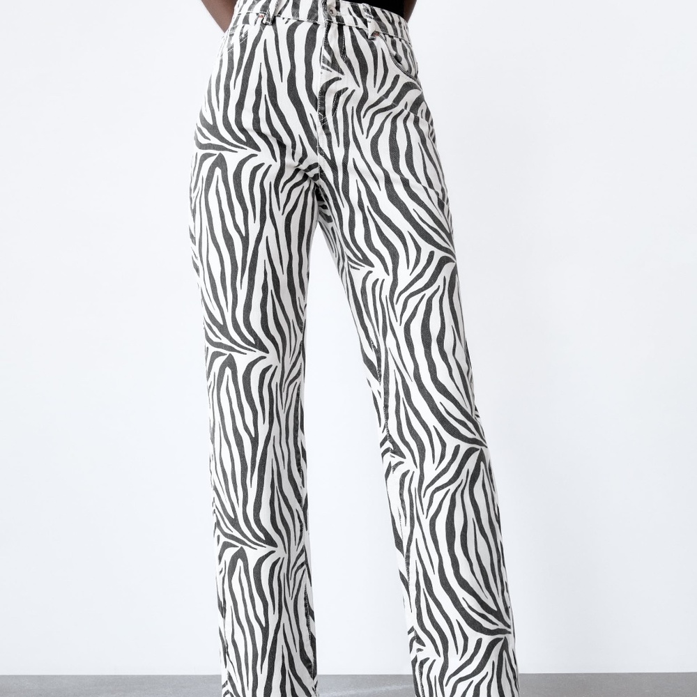NWT Zara SUPER HIGH RISE STRAIGHT LEG Z1975 JEANS - Picture 9 of 9